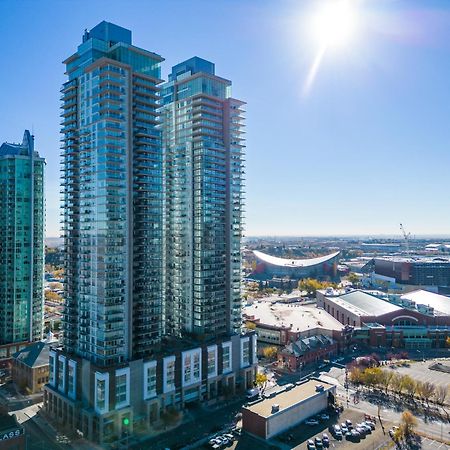 Modern Suite Calgary Downtown 5 Min Walk Stampede Exterior foto