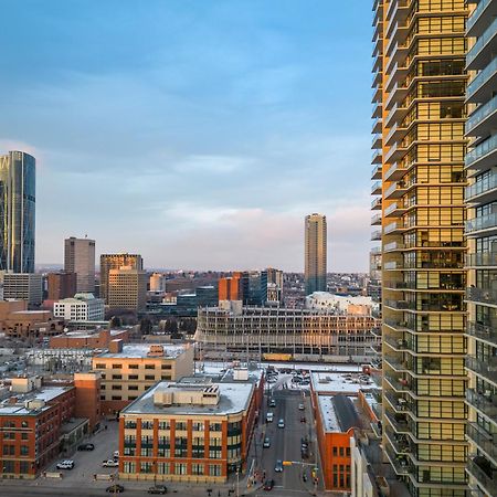 Modern Suite Calgary Downtown 5 Min Walk Stampede Exterior foto
