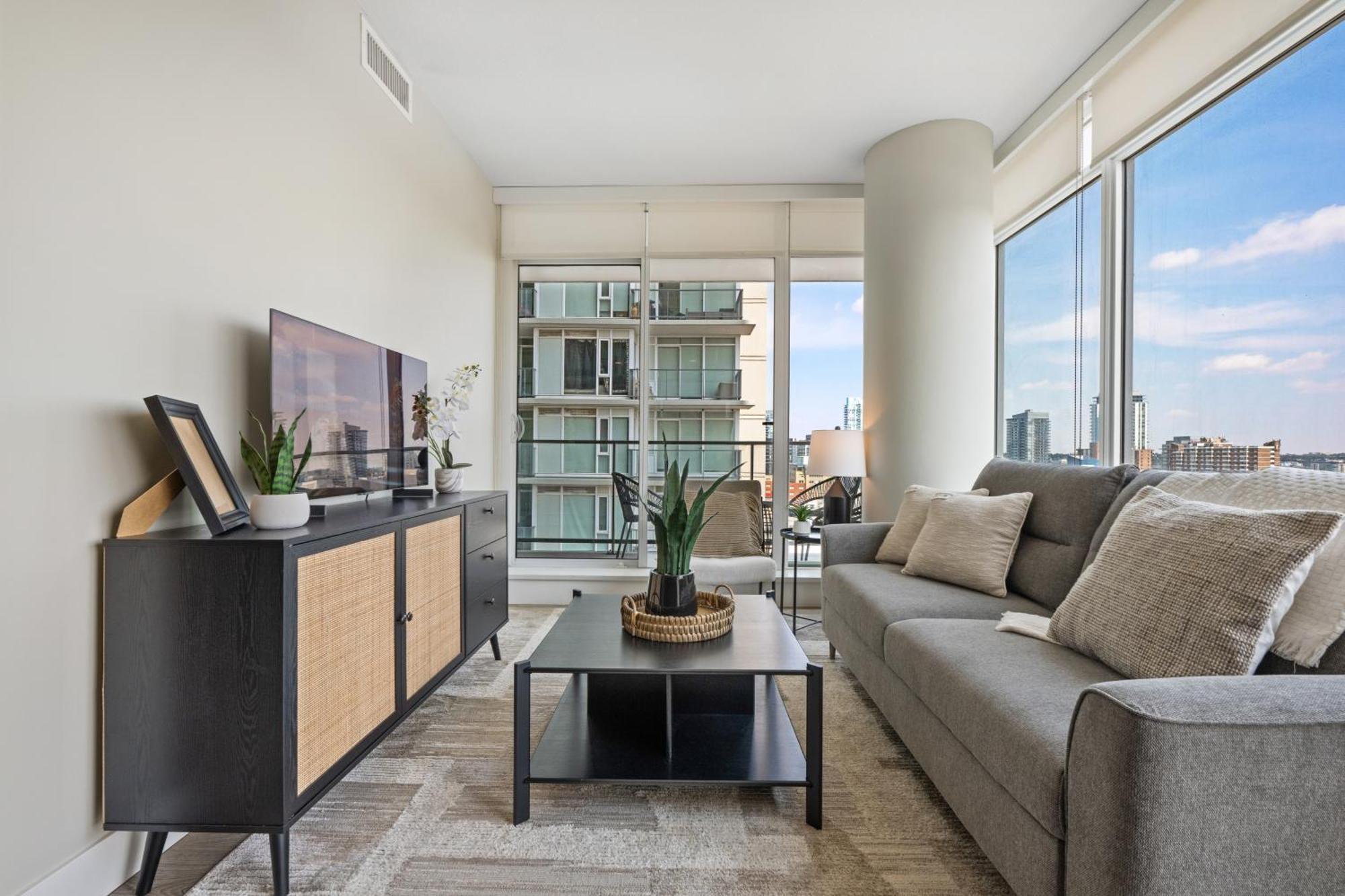 Modern Suite Calgary Downtown 5 Min Walk Stampede Exterior foto