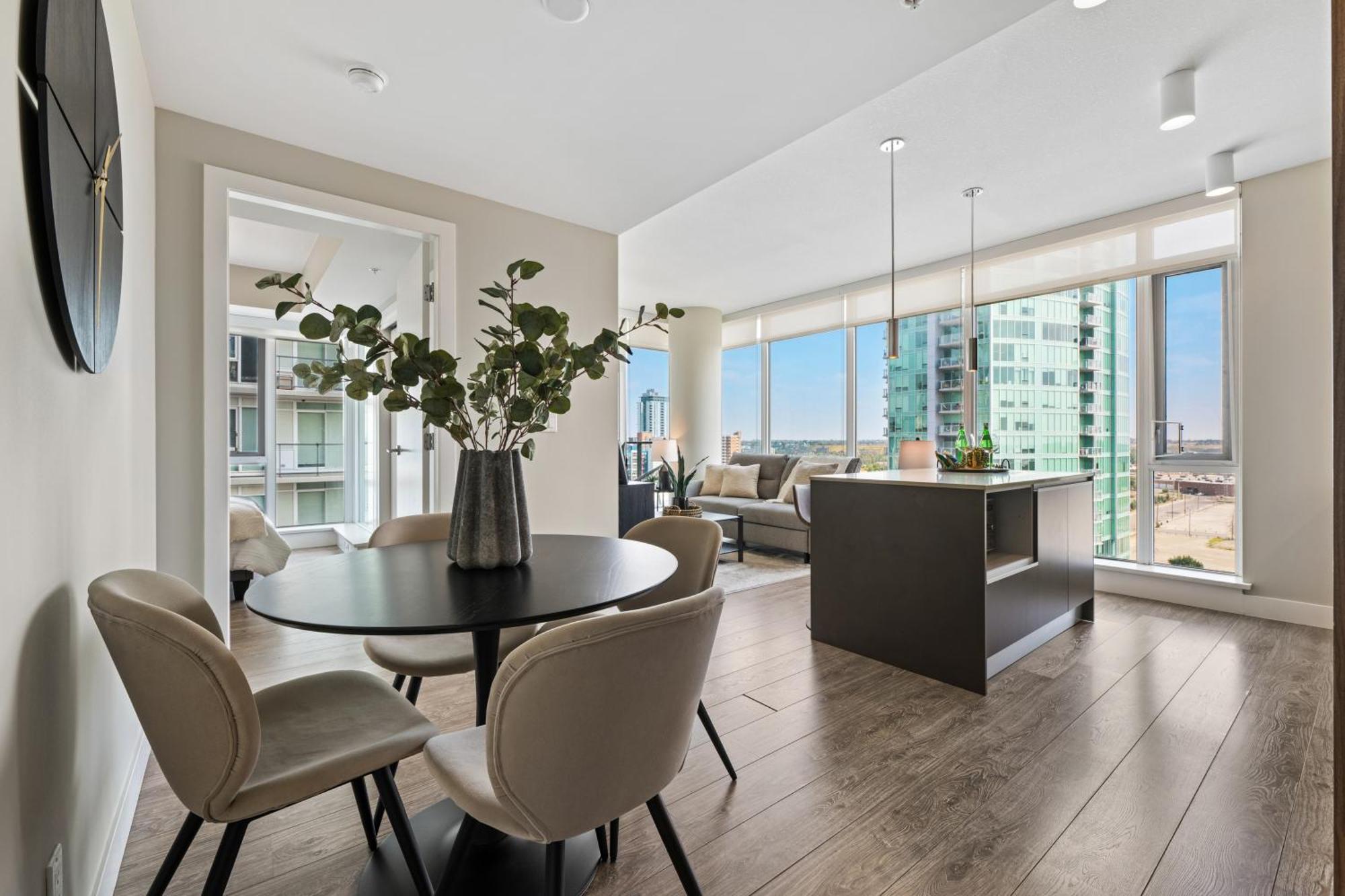 Modern Suite Calgary Downtown 5 Min Walk Stampede Exterior foto